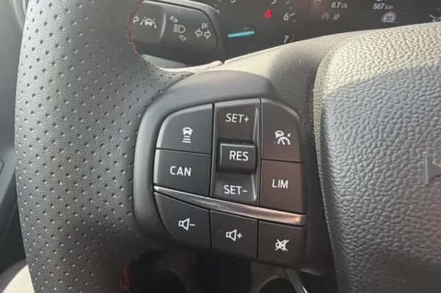 Ford Focus (2024) thumbnail 17