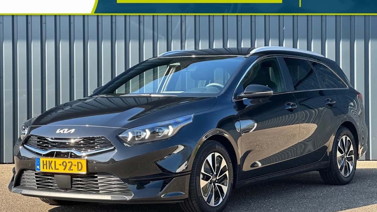 Kia Ceed Sportswagon (2025) — foto 1