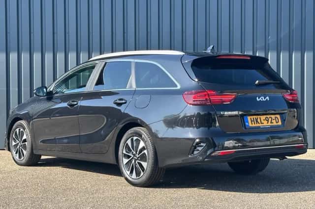Kia Ceed Sportswagon (2025) thumbnail 3