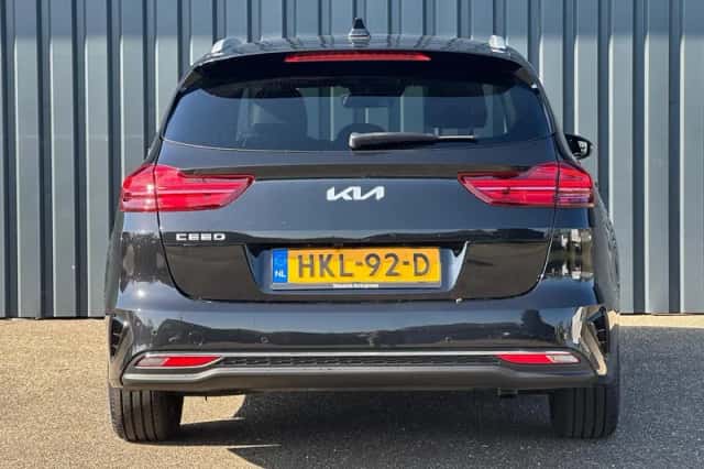 Kia Ceed Sportswagon (2025) thumbnail 4