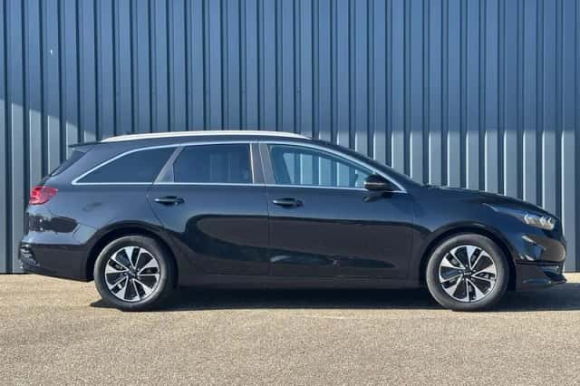 Kia Ceed Sportswagon (2025) thumbnail 6