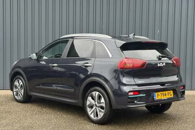 Kia Niro EV (2022) thumbnail 4
