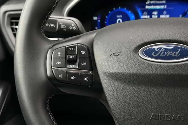 Ford Focus (2021) thumbnail 18