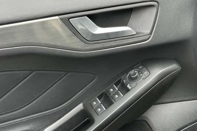 Ford Focus (2021) thumbnail 26