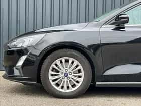 Ford Focus (2021) thumbnail 7