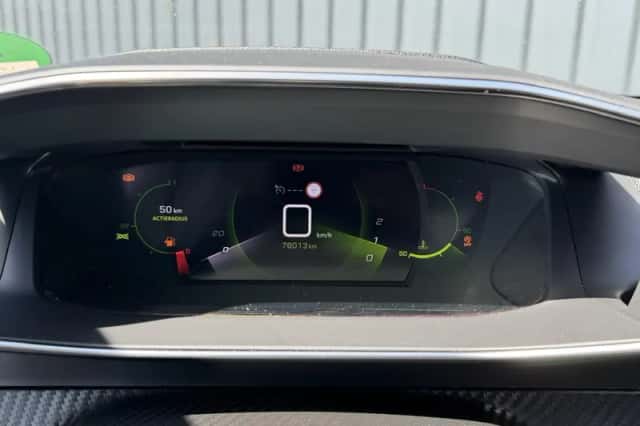 Peugeot 208 (2021) thumbnail 14