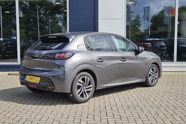 Peugeot 208 (2021) thumbnail 3
