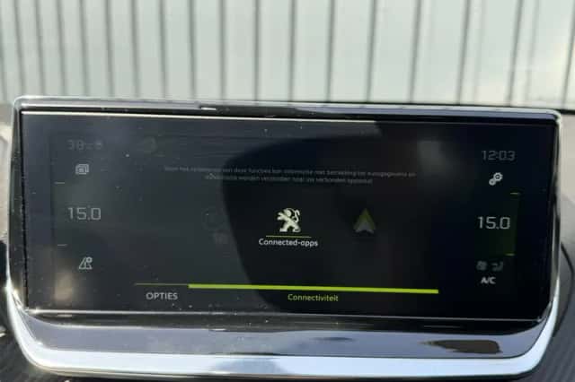 Peugeot 208 (2021) thumbnail 23