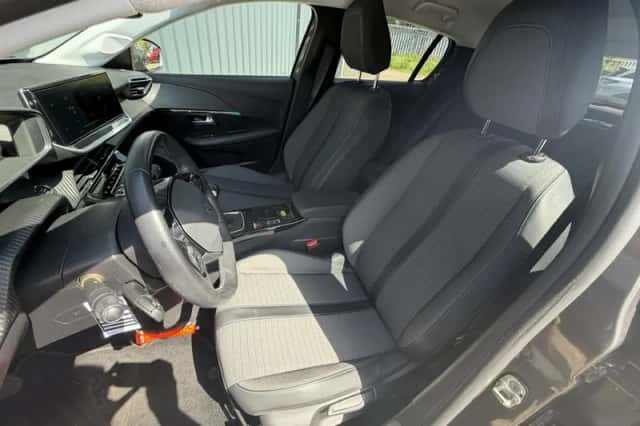 Peugeot 208 (2021) thumbnail 10