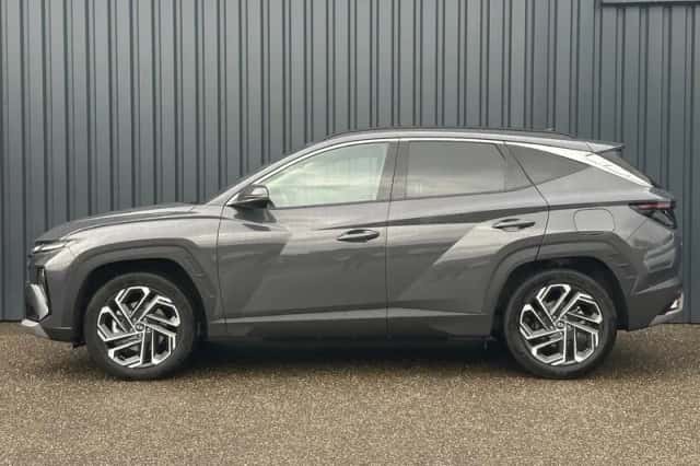 Hyundai Tucson (2025) thumbnail 3