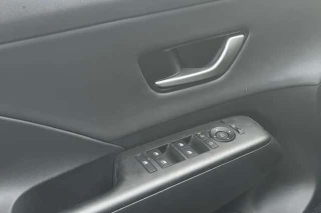 Hyundai Kona (2024) thumbnail 30