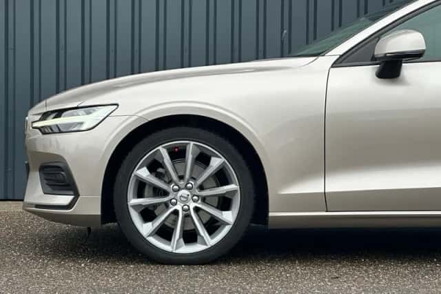 Volvo V60 (2022) thumbnail 13