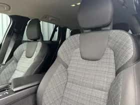 Volvo V60 (2022) thumbnail 17