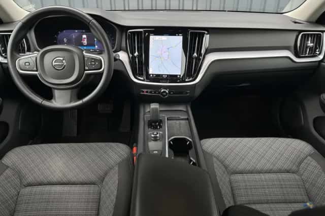 Volvo V60 (2022) thumbnail 22