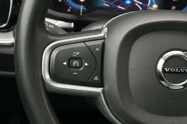 Volvo V60 (2022) thumbnail 24