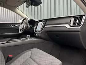 Volvo V60 (2022) thumbnail 31