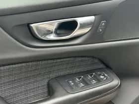 Volvo V60 (2022) thumbnail 32