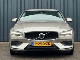 Volvo V60 (2022) thumbnail 8