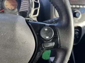 Peugeot 108 (2022) thumbnail 15