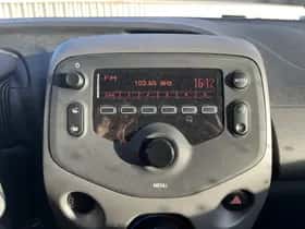 Peugeot 108 (2022) thumbnail 16