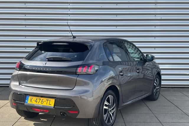 Peugeot 208 (2021) thumbnail 4