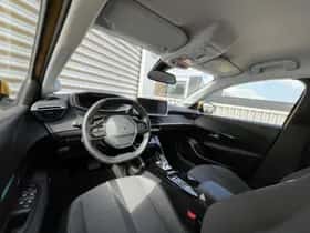 Peugeot 208 (2021) thumbnail 23