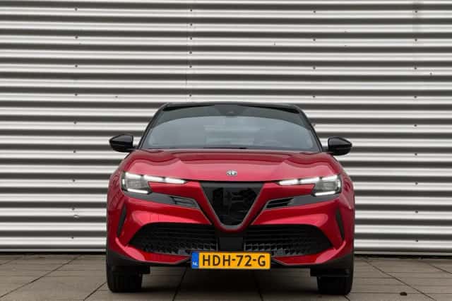 Alfa Romeo Junior (2025) thumbnail 2