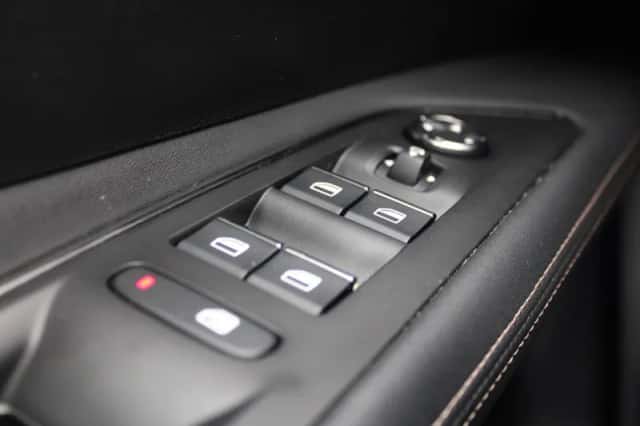 Peugeot 3008 (2022) thumbnail 21