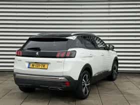 Peugeot 3008 (2022) thumbnail 4