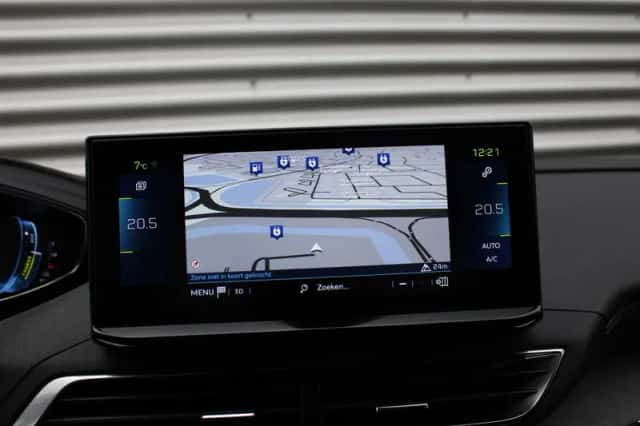 Peugeot 3008 (2022) thumbnail 35