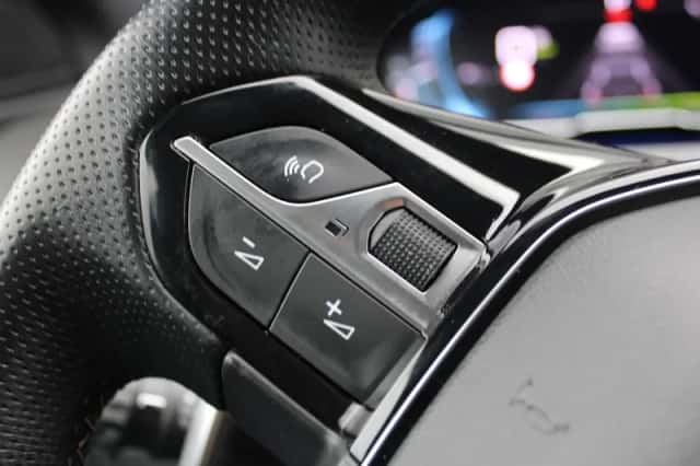 Peugeot 3008 (2022) thumbnail 44