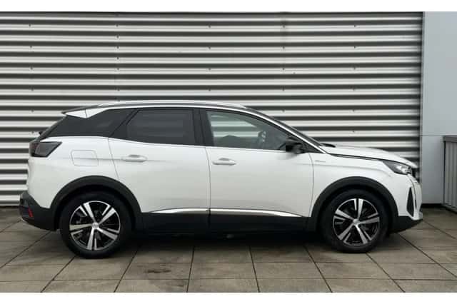 Peugeot 3008 (2022) thumbnail 8