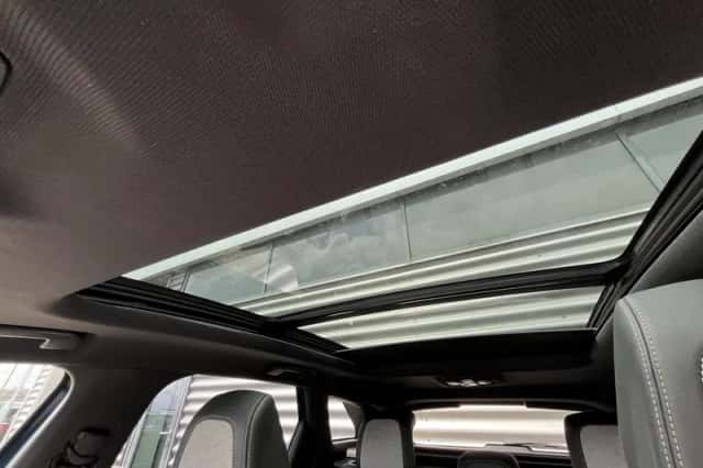 Peugeot 3008 (2022) thumbnail 22