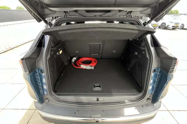 Peugeot 3008 (2022) thumbnail 28