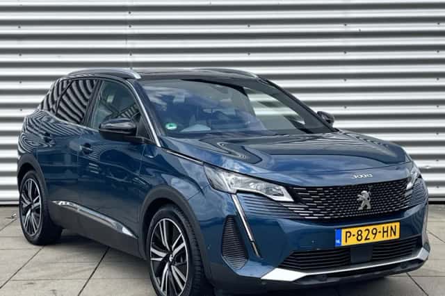 Peugeot 3008 (2022) thumbnail 7