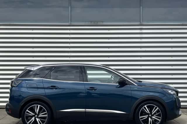 Peugeot 3008 (2022) thumbnail 8