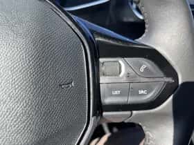 Peugeot 208 (2022) thumbnail 24