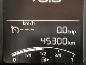Volkswagen Polo (2016) thumbnail 10
