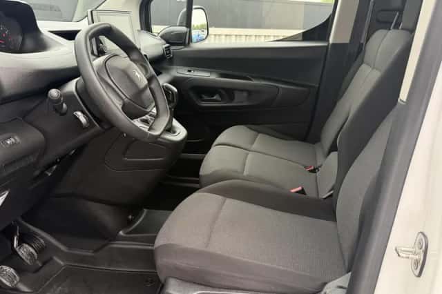 Peugeot Partner (2021) thumbnail 6