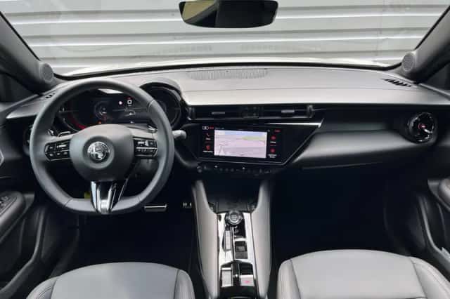 Alfa Romeo Junior (2025) thumbnail 17
