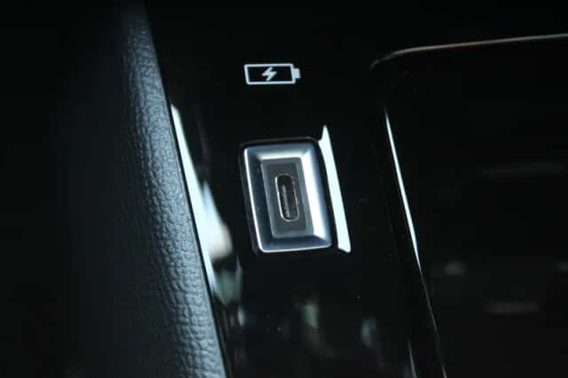 Peugeot 208 (2021) thumbnail 13