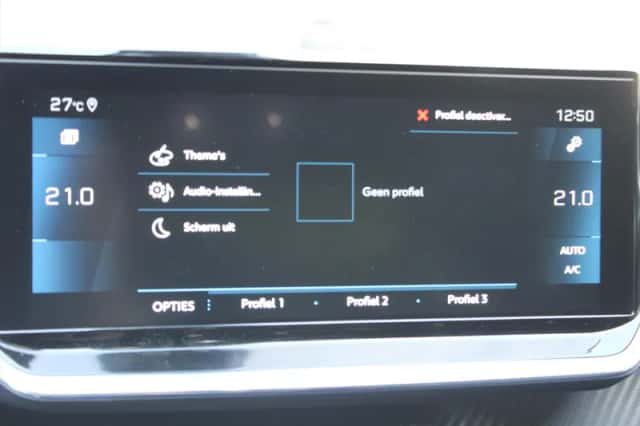 Peugeot 208 (2021) thumbnail 23