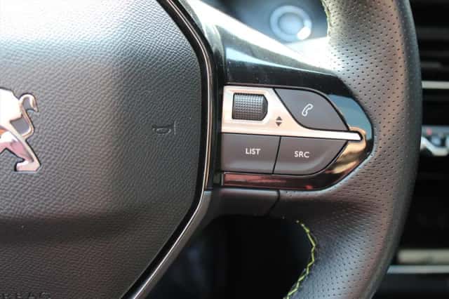 Peugeot 208 (2021) thumbnail 8