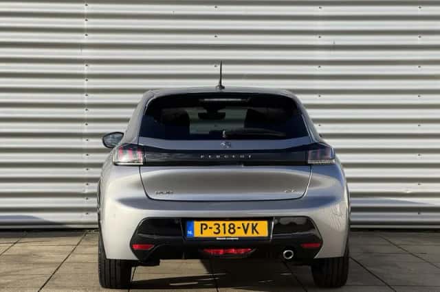 Peugeot 208 (2021) thumbnail 10