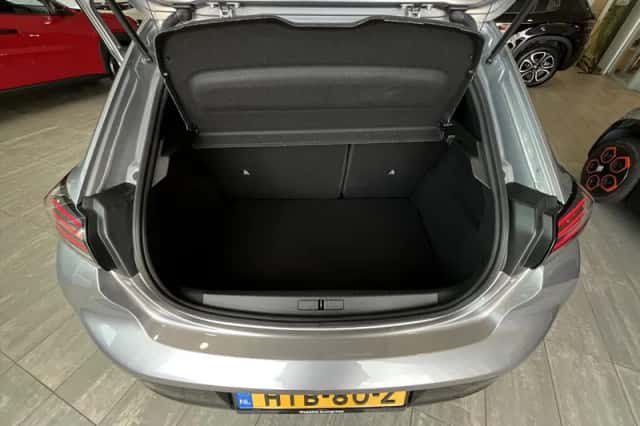 Peugeot 208 (2024) thumbnail 25