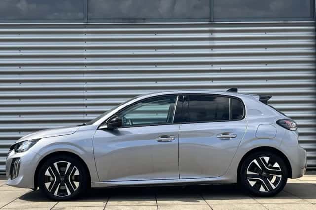 Peugeot 208 (2024) thumbnail 7