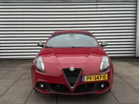 Alfa Romeo Giulietta (2017) thumbnail 7