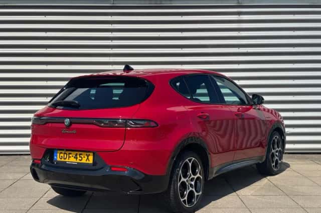 Alfa Romeo Tonale (2024) thumbnail 3