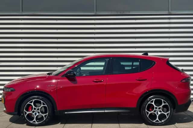 Alfa Romeo Tonale (2024) thumbnail 5