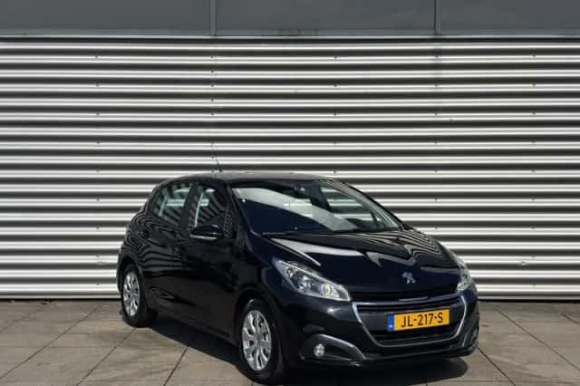 Peugeot 208 (2016) thumbnail 2